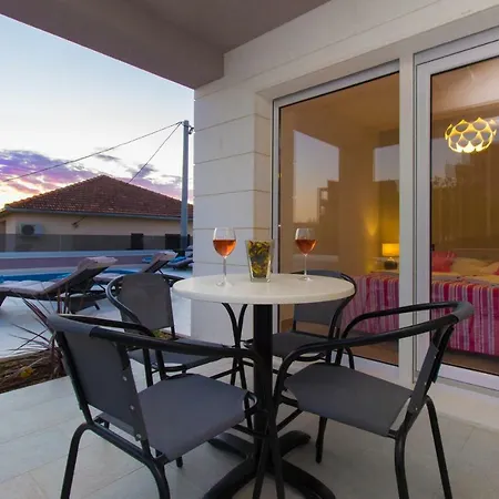 Lägenhet Bareta 2 *