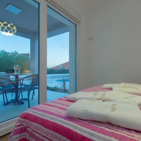 Bareta 2 Lägenhet Trogir