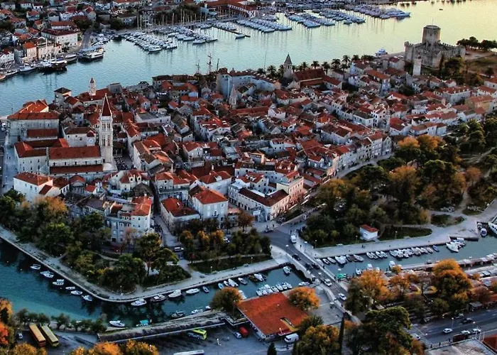 Bareta 2 트로기르