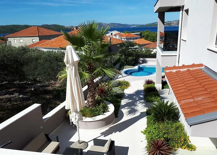 Bareta 2 트로기르