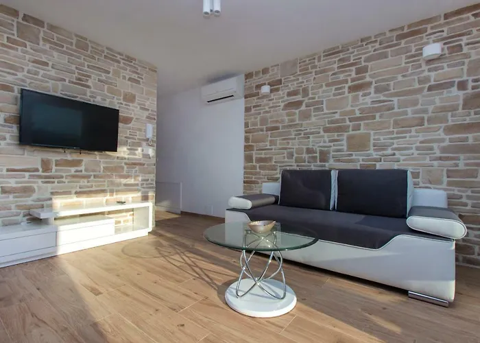 Bareta 2 トロギール