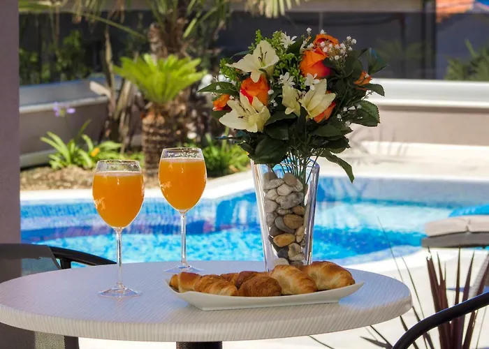 アパート Bareta 2 トロギール