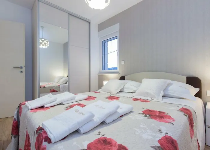 Bareta 2 アパート *