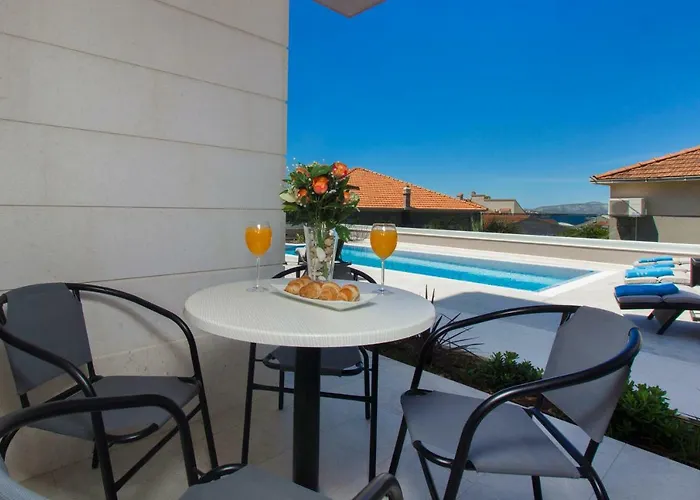 Bareta 2 アパート *