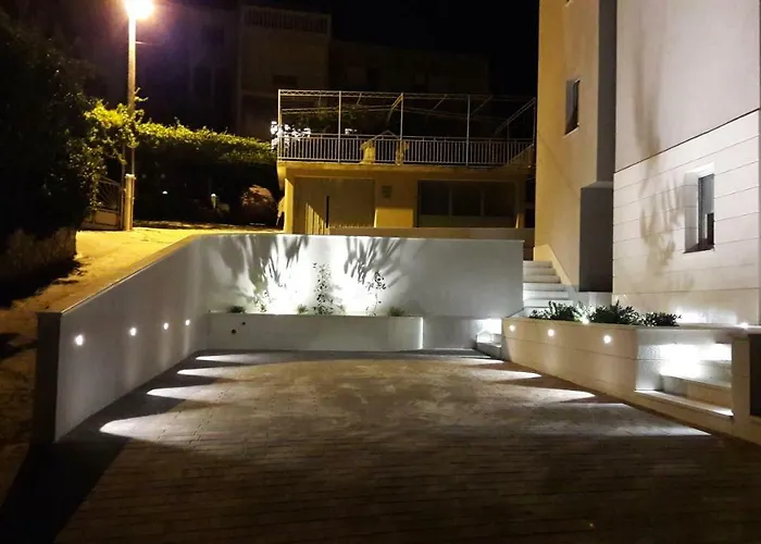 アパート Bareta 2 *